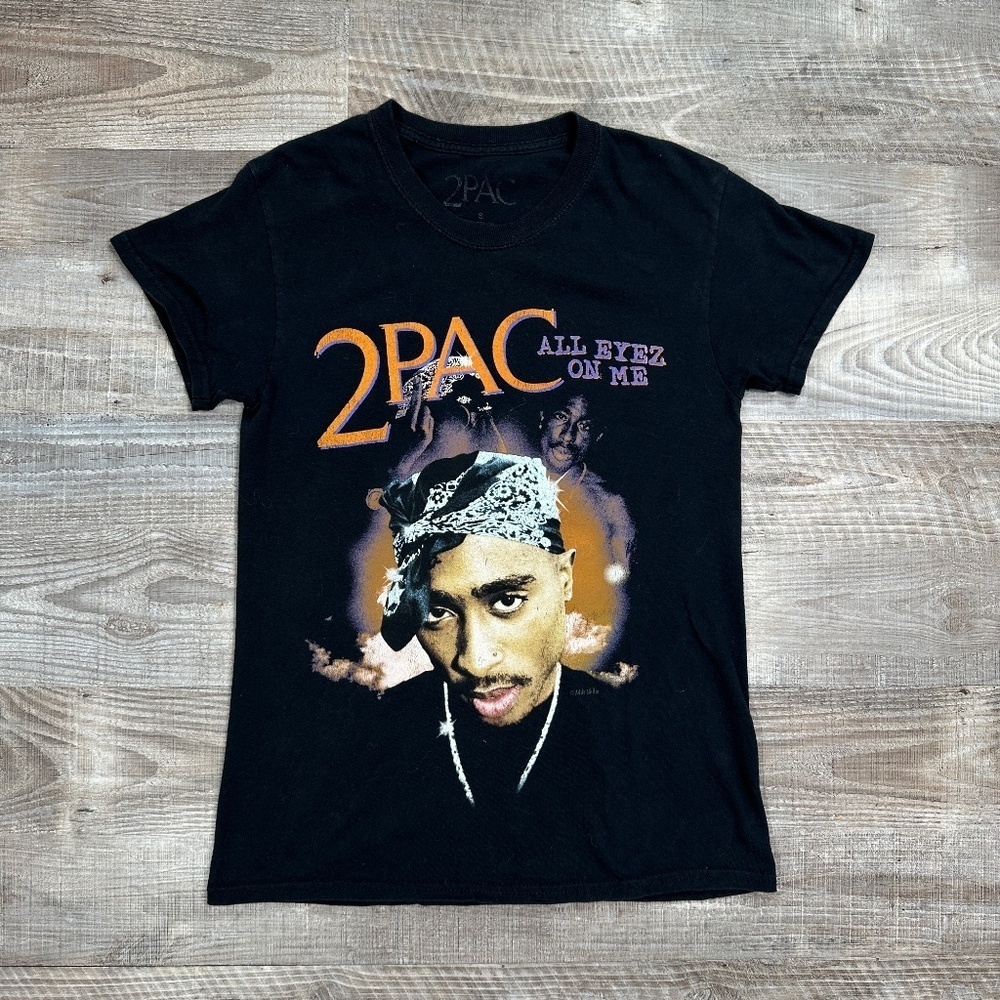2Pac T-Shirt Men’s Sz Small All Eyes On Me 100% Cotton Pullover Mult